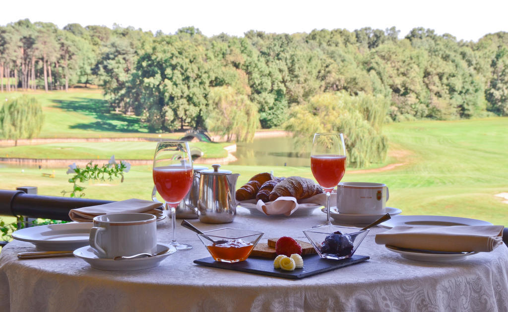 Golf Hotel Castelconturbia Agrate Conturbia Exteriör bild