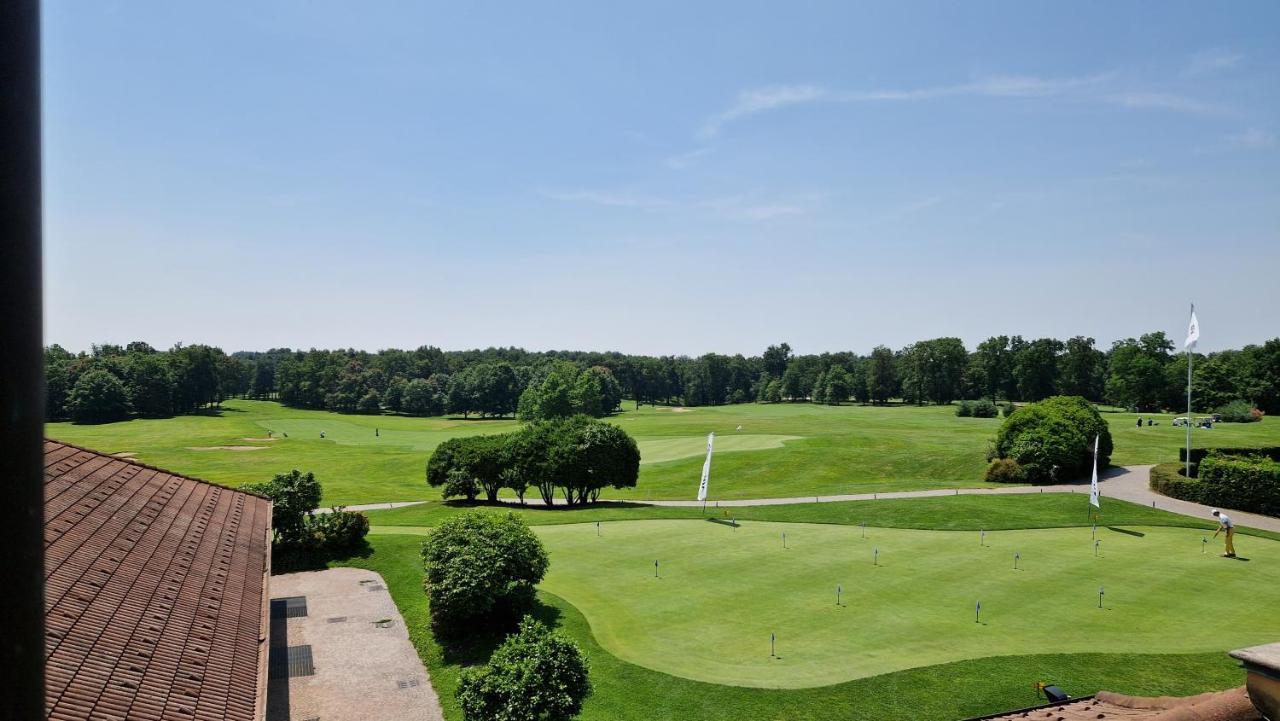 Golf Hotel Castelconturbia Agrate Conturbia Exteriör bild